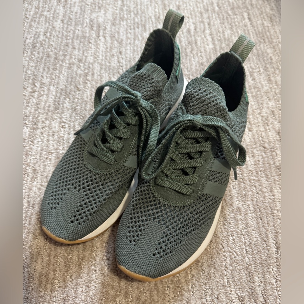 Adidas Green Knit Sneakers - Picture 2 of 5